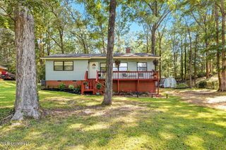 129 Camelia Circle, Florence, MS 39073