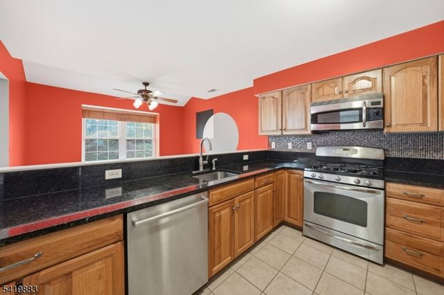 177 Hyde Park Rd, Franklin Twp., NJ 08873