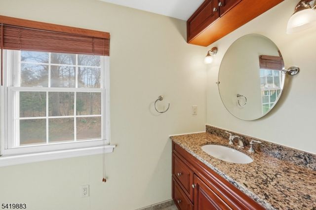 177 Hyde Park Rd, Franklin Twp., NJ 08873