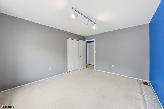 177 Hyde Park Rd, Franklin Twp., NJ 08873