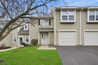 177 Hyde Park Rd, Franklin Twp., NJ 08873