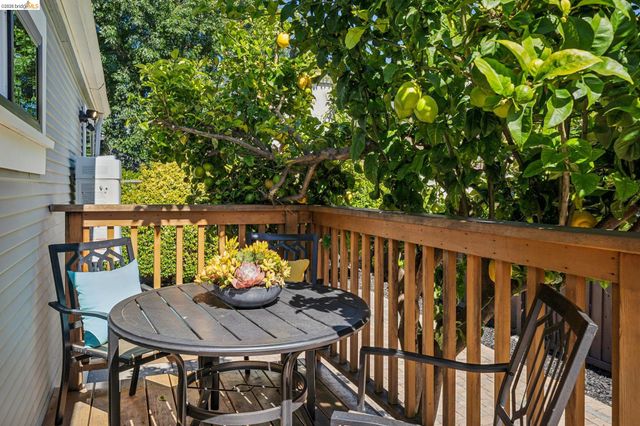 1906 Delaware St, Berkeley, CA 94709