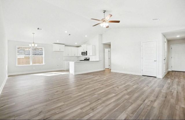 4326 W Bayou Maison Circle, Dickinson, TX 77539