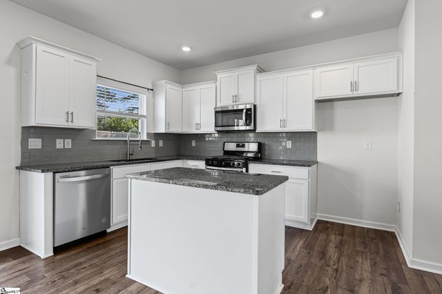 219 Darrowby Way, Simpsonville, SC 29680