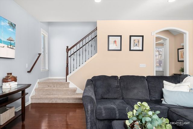 5332 Cedar Drive, Naperville, IL 60564