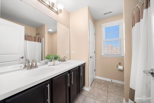 5332 Cedar Drive, Naperville, IL 60564