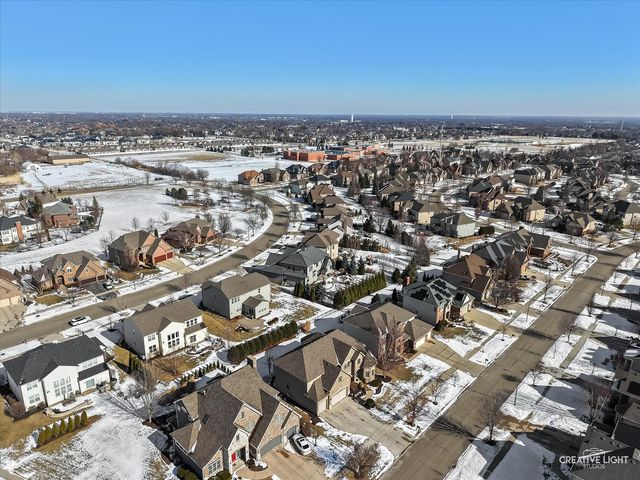 5332 Cedar Drive, Naperville, IL 60564