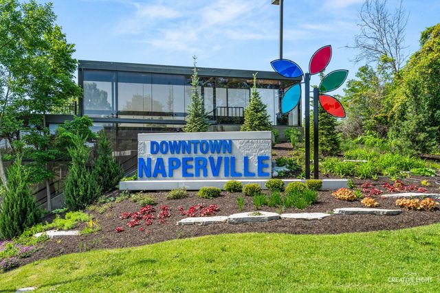 5332 Cedar Drive, Naperville, IL 60564