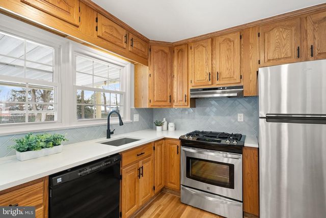 4217 ALCOTT ST, Alexandria, VA 22309