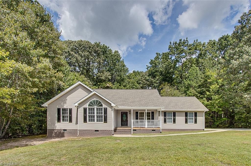 2317 Woodridge Drive, Asheboro, NC 27205