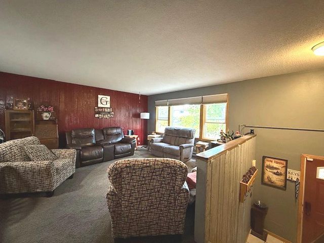 603 W 7th Street W, Park Rapids, MN 56470