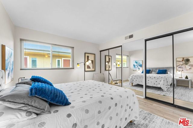 970 Palm Avenue 215, West Hollywood, CA 90069