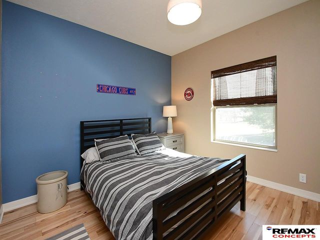 150 S 92nd Street, Lincoln, NE 68520