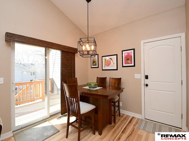 150 S 92nd Street, Lincoln, NE 68520