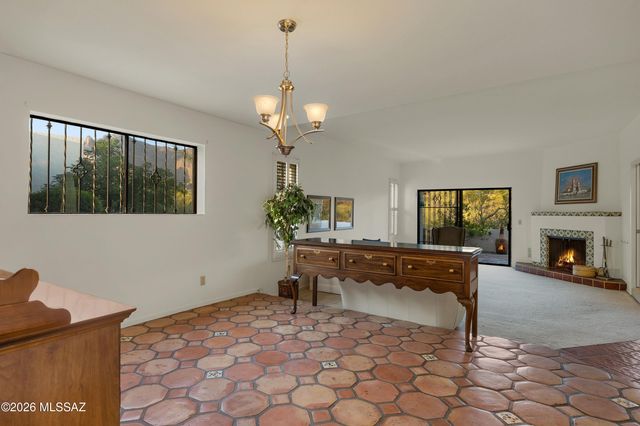 7526 N Desert Tree Drive, Tucson, AZ 85704