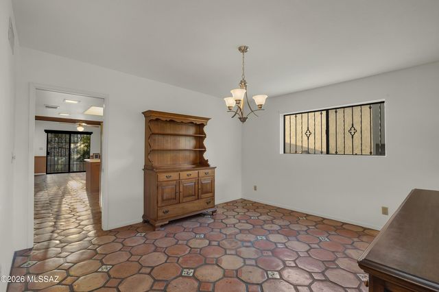 7526 N Desert Tree Drive, Tucson, AZ 85704