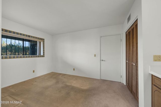 7526 N Desert Tree Drive, Tucson, AZ 85704