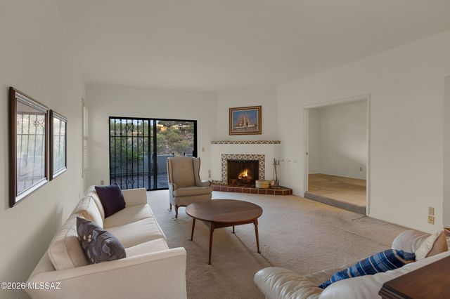 7526 N Desert Tree Drive, Tucson, AZ 85704