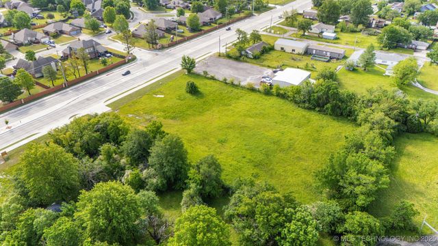 9930 N Garnett Road, Owasso, OK 74055