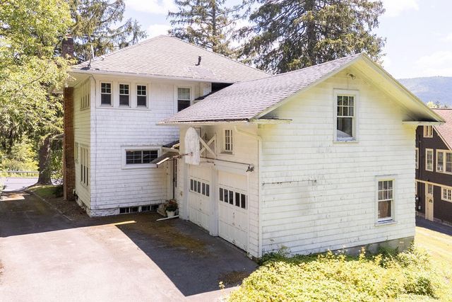 15 Lake Street, Harpersfield, NY 12167