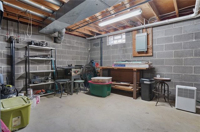 9143 Matthew Court, Mentor, OH 44060