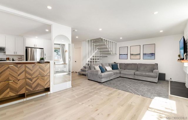 10744 Caminito Bravura, San Diego, CA 92108