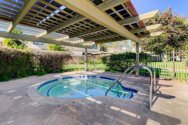 10744 Caminito Bravura, San Diego, CA 92108