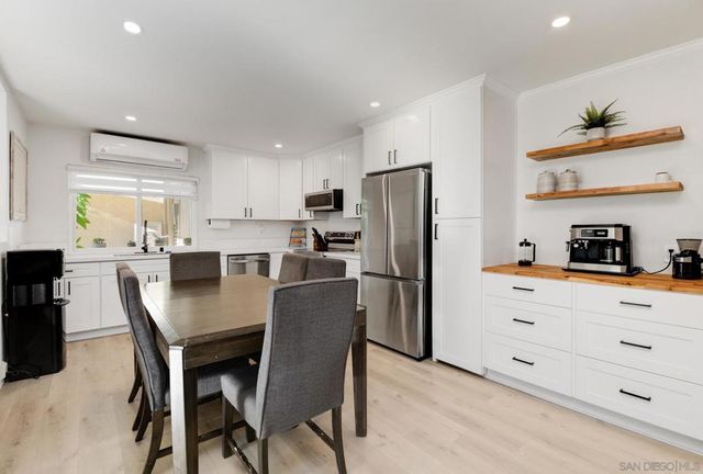 10744 Caminito Bravura, San Diego, CA 92108