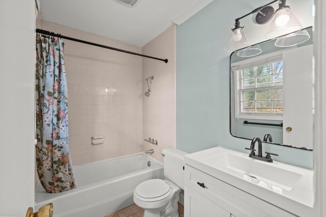 702 Albert Road, Signal Mountain, TN 37377