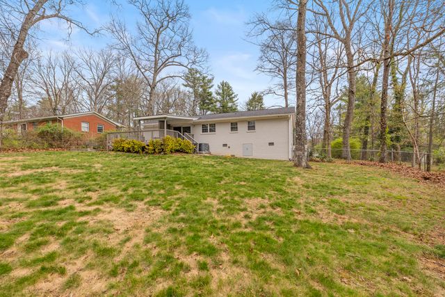 702 Albert Road, Signal Mountain, TN 37377