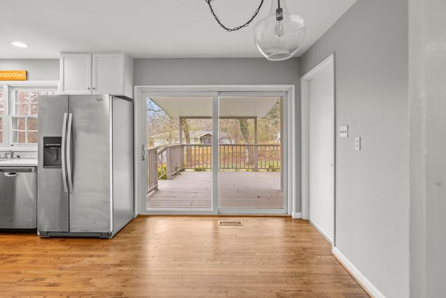 702 Albert Road, Signal Mountain, TN 37377