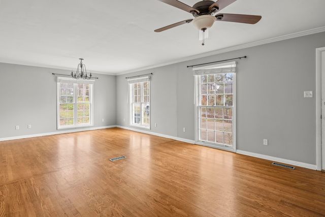 702 Albert Road, Signal Mountain, TN 37377