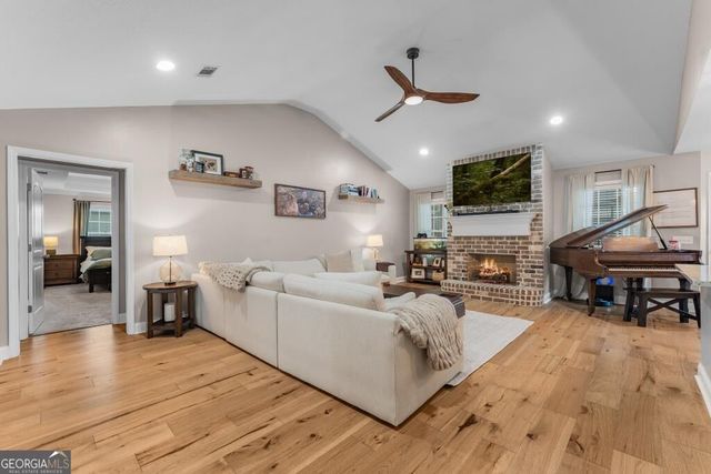 221 Zittrouer Road, Guyton, GA 31312