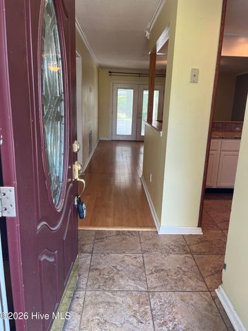 502 S Pine Cone Lane, Jacksonville, NC 28546