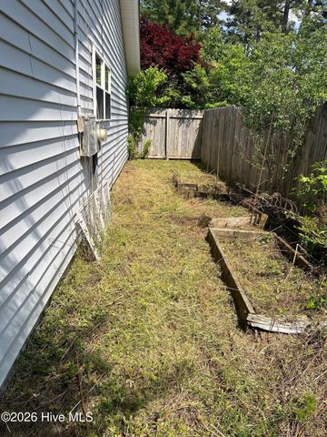 502 S Pine Cone Lane, Jacksonville, NC 28546