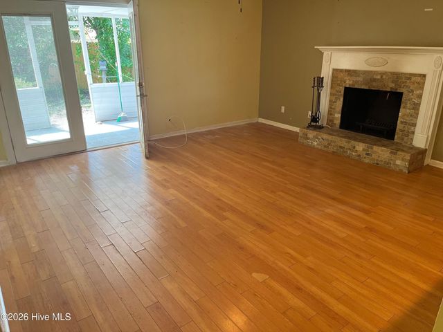 502 S Pine Cone Lane, Jacksonville, NC 28546