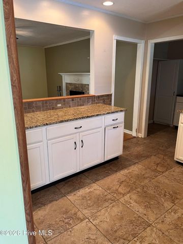 502 S Pine Cone Lane, Jacksonville, NC 28546