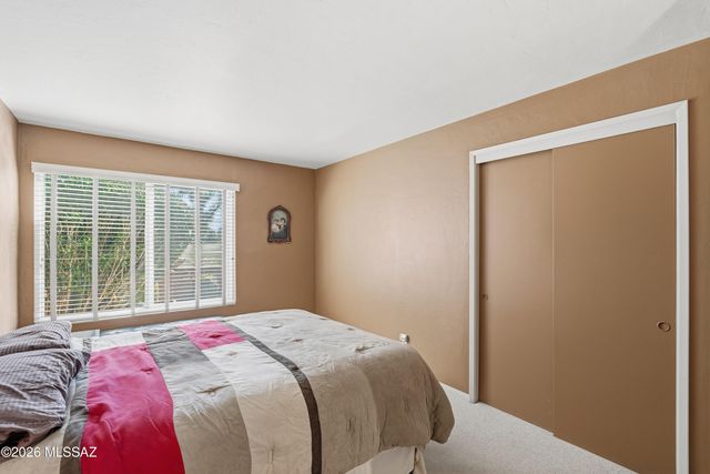 1122 N Abrego Drive, Green Valley, AZ 85614