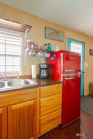 607 Tap Road, Port Lavaca, TX 77979