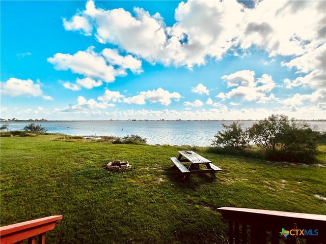 607 Tap Road, Port Lavaca, TX 77979