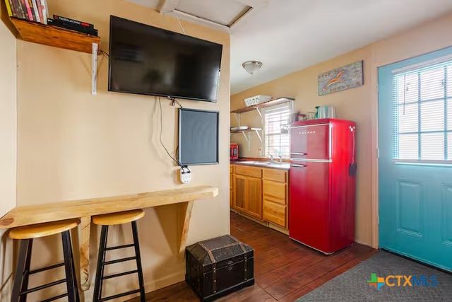 607 Tap Road, Port Lavaca, TX 77979