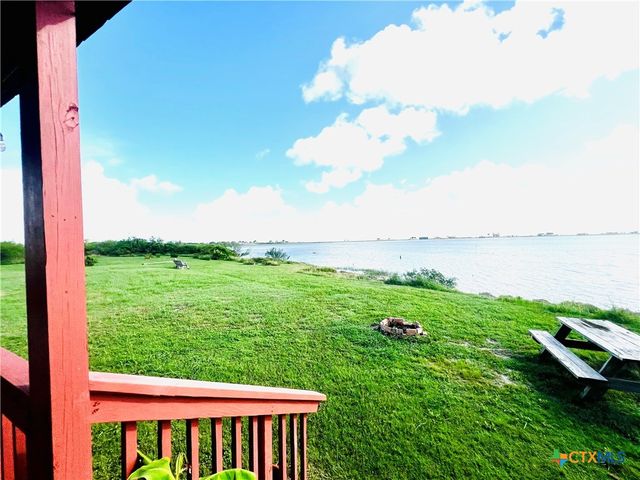 607 Tap Road, Port Lavaca, TX 77979