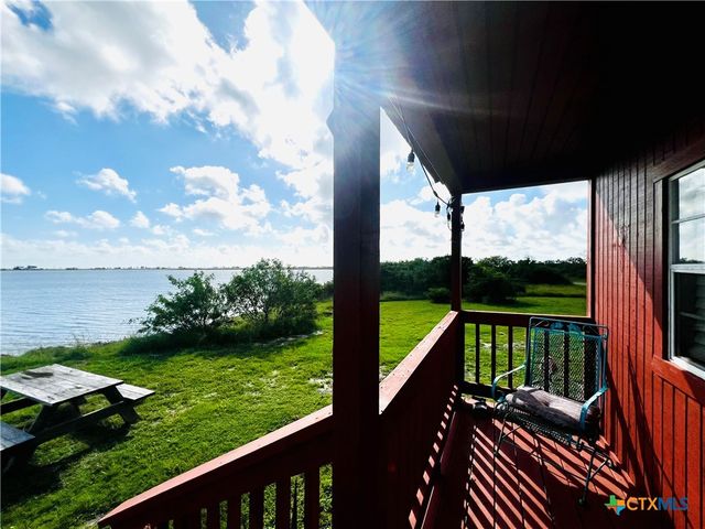 607 Tap Road, Port Lavaca, TX 77979