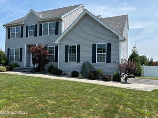 24 Keller Avenue, Cookstown, NJ 08511