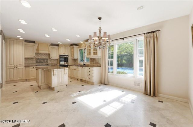 11 Woodside Drive, Rumson, NJ 07760