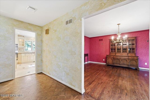 11 Woodside Drive, Rumson, NJ 07760