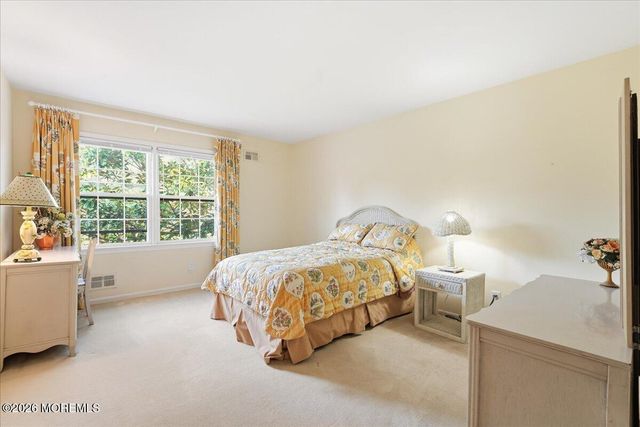 11 Woodside Drive, Rumson, NJ 07760