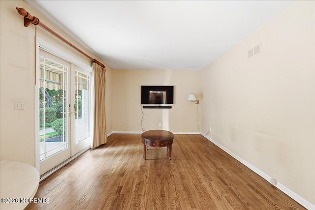 11 Woodside Drive, Rumson, NJ 07760