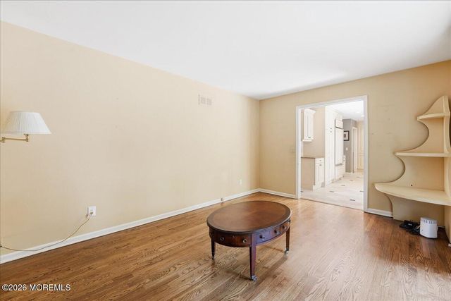 11 Woodside Drive, Rumson, NJ 07760