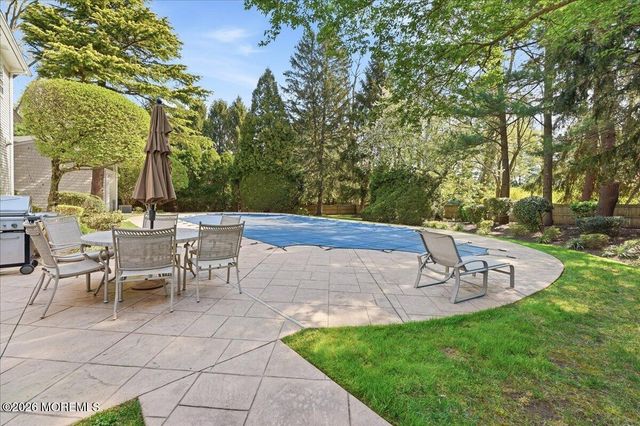 11 Woodside Drive, Rumson, NJ 07760